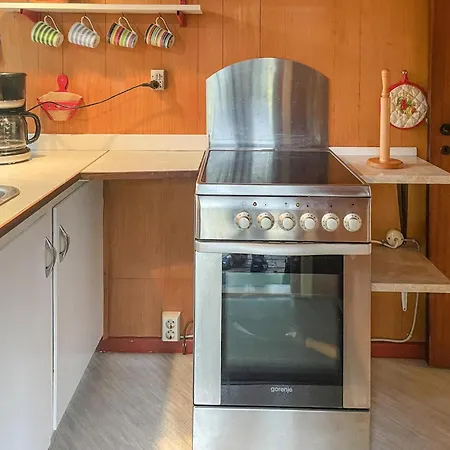 1 Bedroom Stunning In *