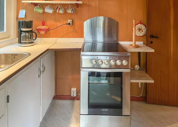 1 Bedroom Stunning In *